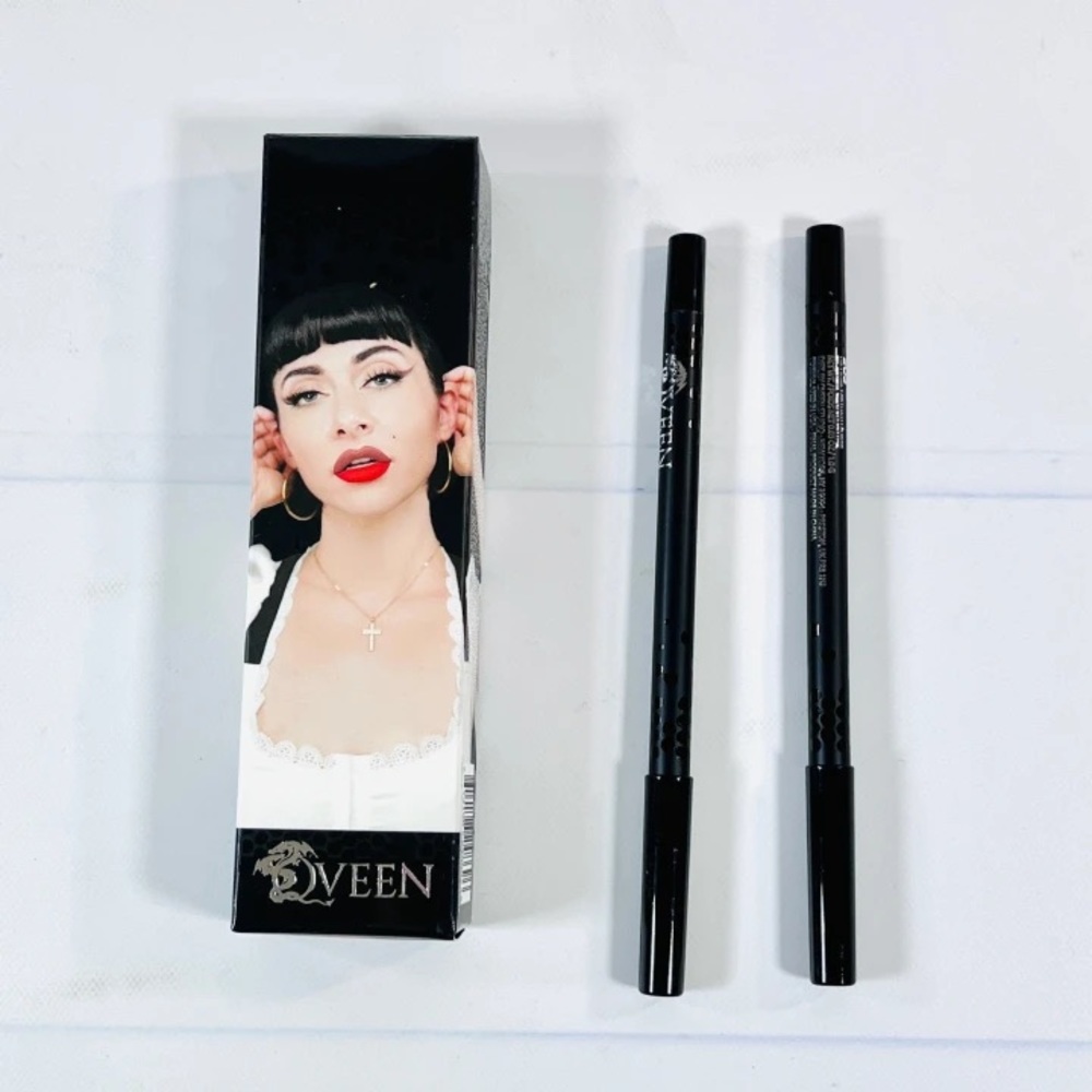 🌸 QVEEN STUDIO Partners In Crime Lip Liner Duo “Spray Tan / SOS”🌸